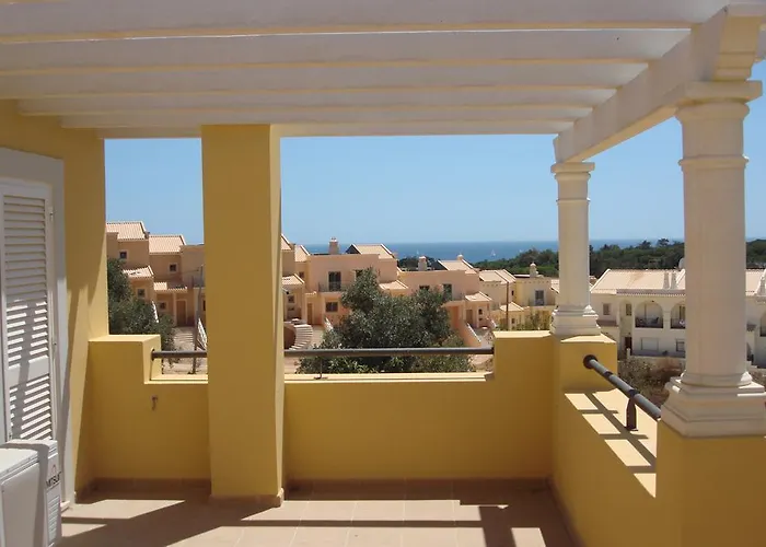 Luxury * 阿尔布费拉